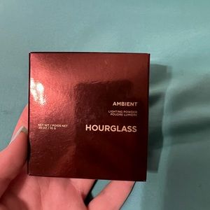 Hourglass Ambient Lighting Powder